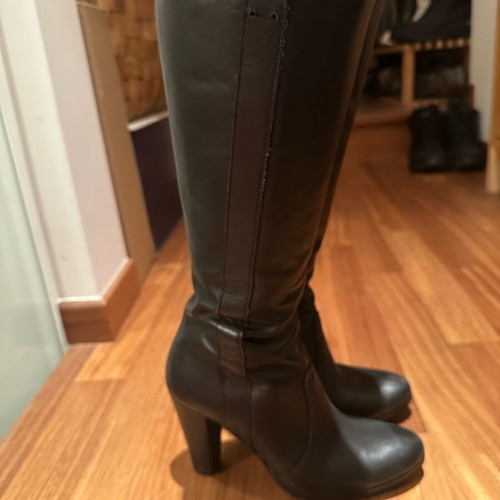Leather boots used with heel, size 38, black
