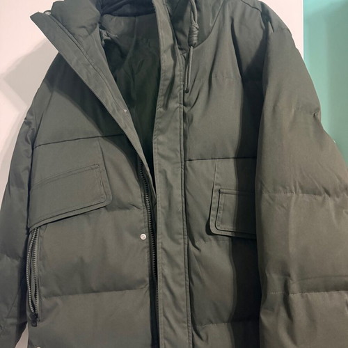 Superdry jacket like new, size Large, green