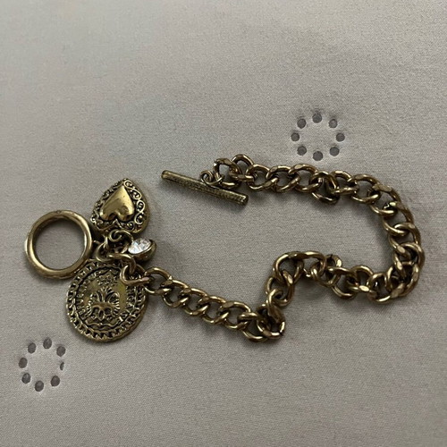 Bracelet used, gold-colored