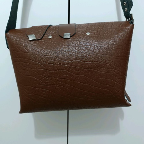 Individual leather shoulder bag new