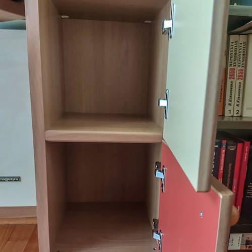 Modeco desk with cabinets like new, expandable for work