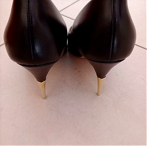 Παπούτσια μαύρο με γοβα
