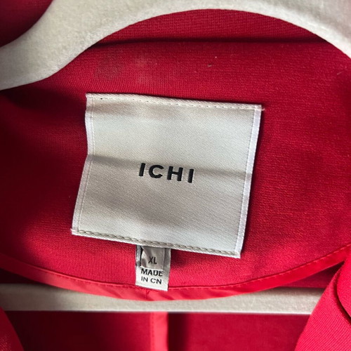 ICHI red jacket like new, size XL