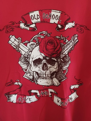 Old School Alive and Kicking T-shirt XXL like new
