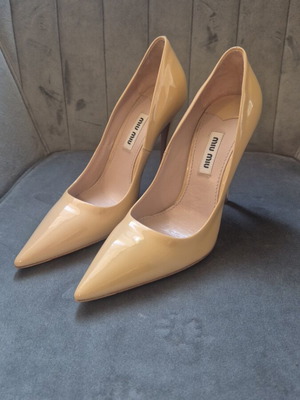 Miu Miu women's high heels like new, size 35.5, beige leather