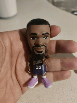 Zuru 5 Surprise NBA Ballers collectible mini figure like new