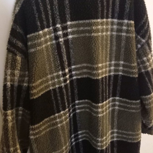 Sherpa style coat like new, size L, warm and cozy