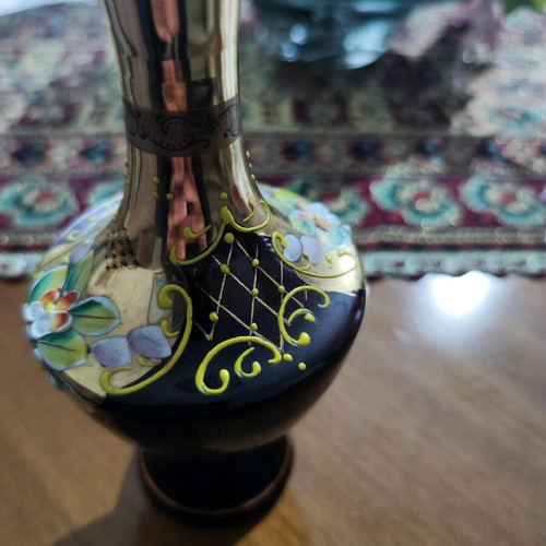 Porcelain vase vintage used, 20 cm height