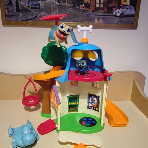 Paw Patrol playset used, Disney Bingo and Rolly doghouse