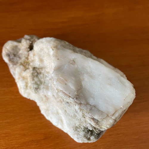 Large natural quartz piece new with crystal veins