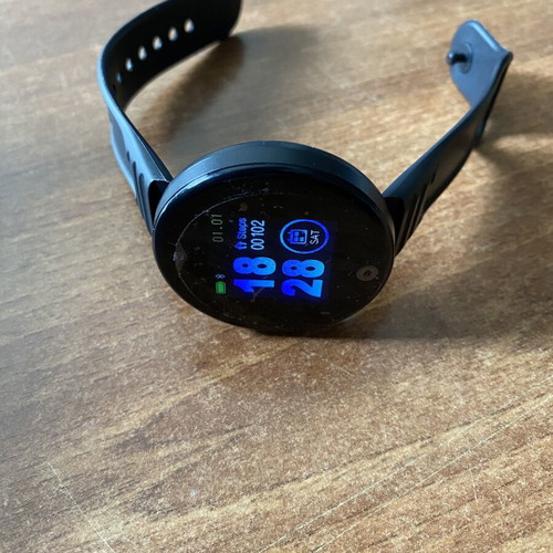 Smartwatch with round screen, black, new, functional