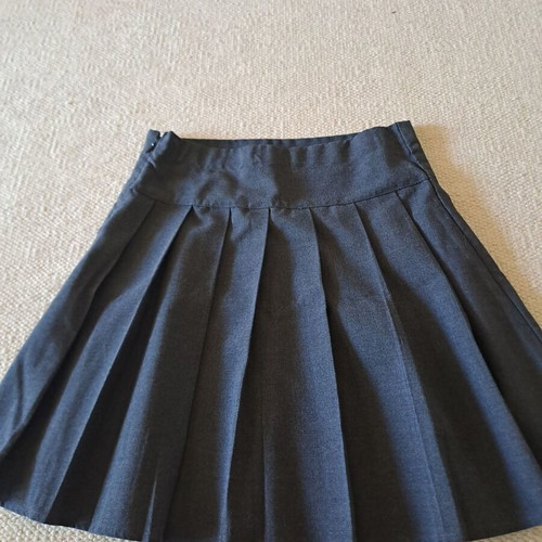 Gray parade skirt like new with adjustable waist