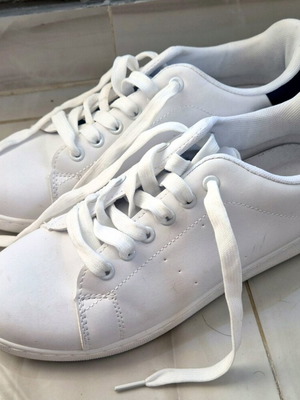 Adidas Stan Smith sneakers used, size 41, white