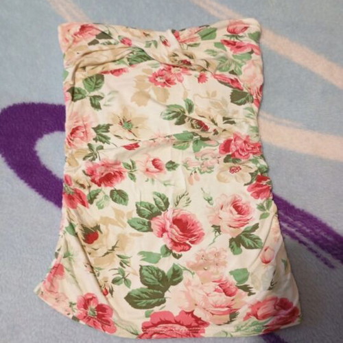 Strapless top like new, colorful, size M