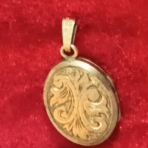 Roller gold filled vintage pendant used, engraved photo holder
