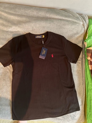 Polo Raulph Lauren T shirt new, medium size, black