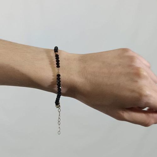 Bracelet with black spinel like new, stainless steel chain 18 cm