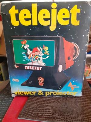 Projector and viewer like new with battery or power supply