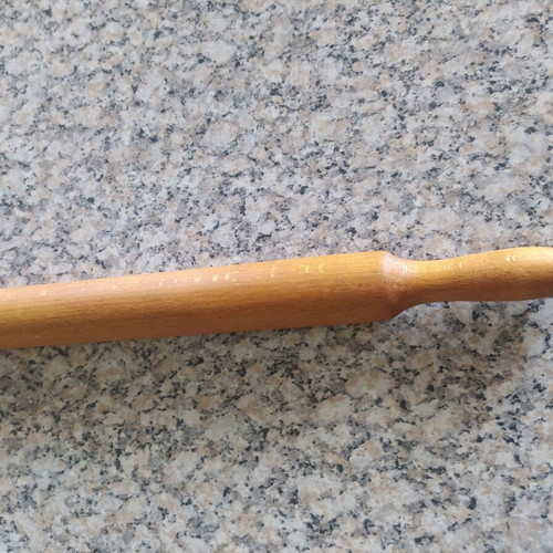 Wooden rolling pin like new with ergonomic handles, 58 cm