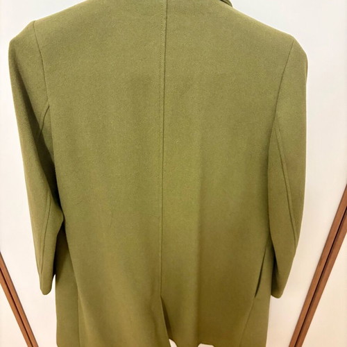 Wool Italian classical straight coat size M 38-40 like new, green