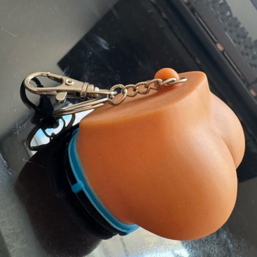 Keychain like new with sound, works properly