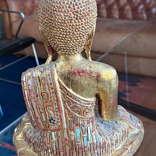 Handmade wooden Buddha statue from Thailand, like new, gilded