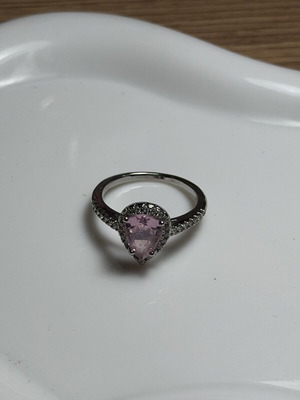 Ring like new, pink and silver
