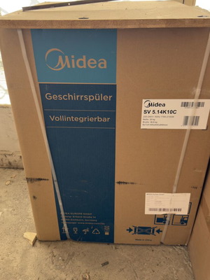 Kitchen cabinets 3.5m with built-in Hoover fridge and Midea dishwasher new