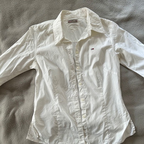 TOMMY HILFIGER, No M, women's shirt, white, three-quarter sleeves, used.