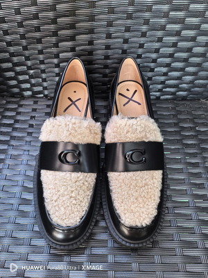 Coach Leah loafers, size 38.5, new