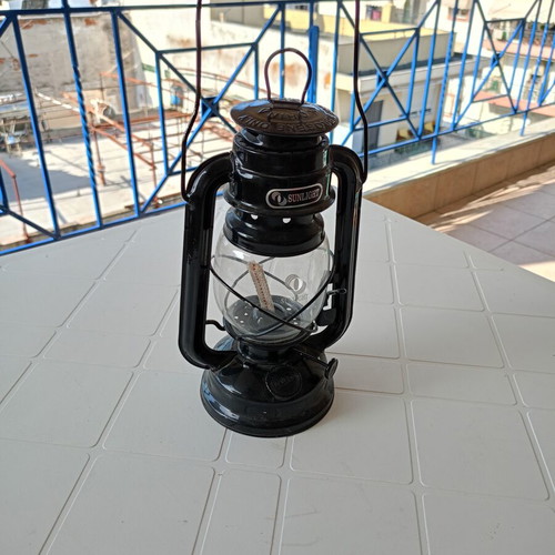 Sunlight Storm Lantern like new, black metal kerosene lamp