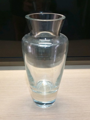 Vase new in good condition