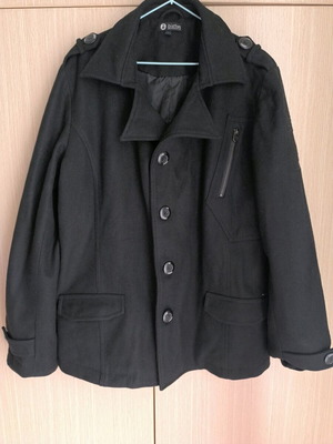 Montgomery men's wool coat XL like new, black