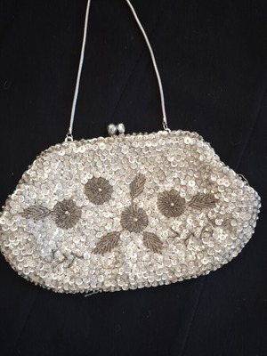 Evening bag silver like new, hand-held