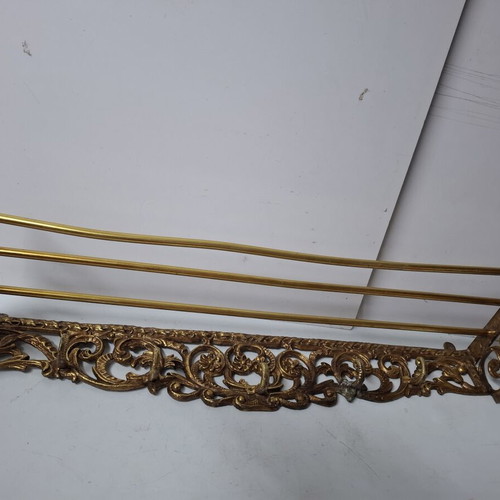 Wall hanger in very good condition