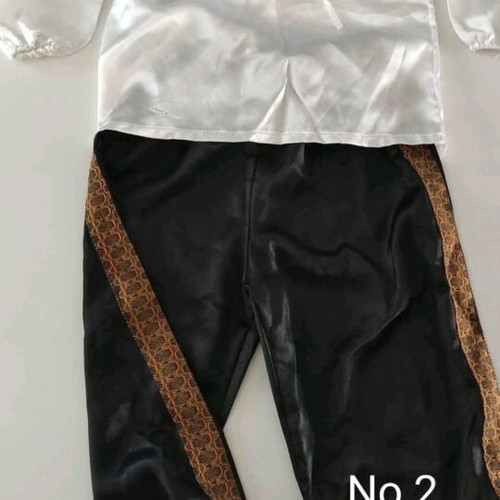 Children's carnival costumes No 2 like new, ninja and pirate for 2 years old