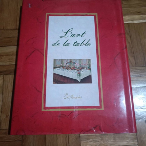 L'art De La Table Evi Minaidis like new