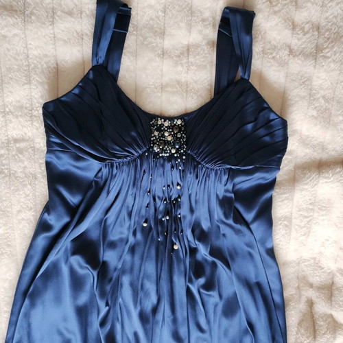 Cocktail dress like new with appliqué pearls blue size M