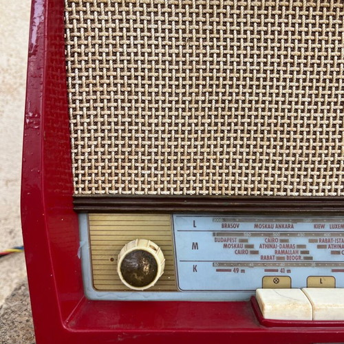 Siemens tube radio used, small red retro 50s FM MW