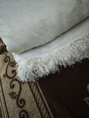 Set of 2 used throws