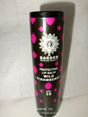 Lip balm wild strawberry Garden καινούργιο