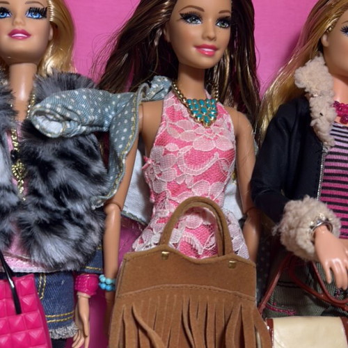 Barbie Glam Luxe Style Dolls like new, complete set