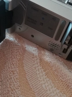 Sony Handycam Dcr-sx30 video camera used with 2GB memory card