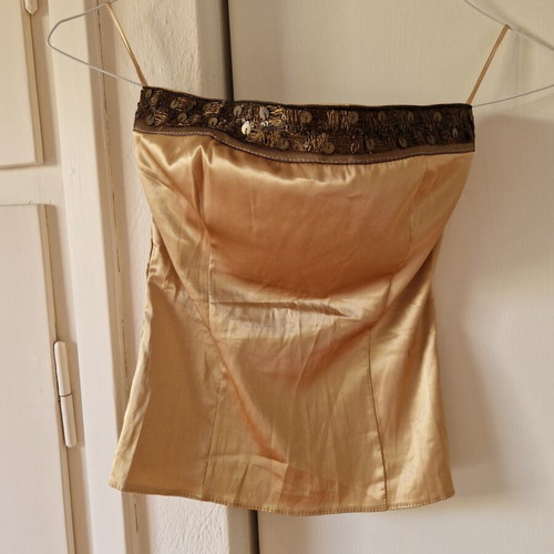 Gold crop top Small with sequins and gold thread detail