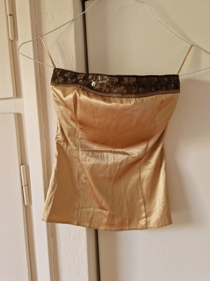 Gold crop top Small with sequins and gold thread detail