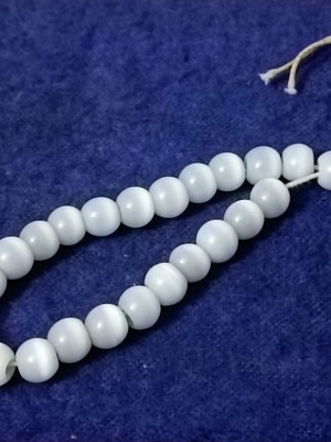 Κομπολόι μικρό μεταχειρισμένο, μήκος 10 εκ., σε λάστιχο με μικρές χάντρες