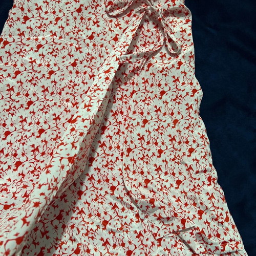 Handmade dress cool with beautiful tie white red like new
