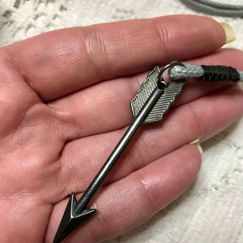 Men's Necklace with Metal Arrow Pendant on Grey Snake Cord new