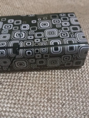 Metal cigarette case used, good condition