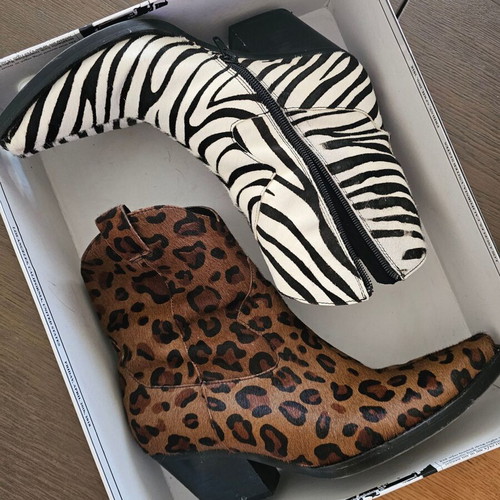 Jeffrey Campbell Defence-F Cowboy Boots like new, zebra and leopard print, size 38
